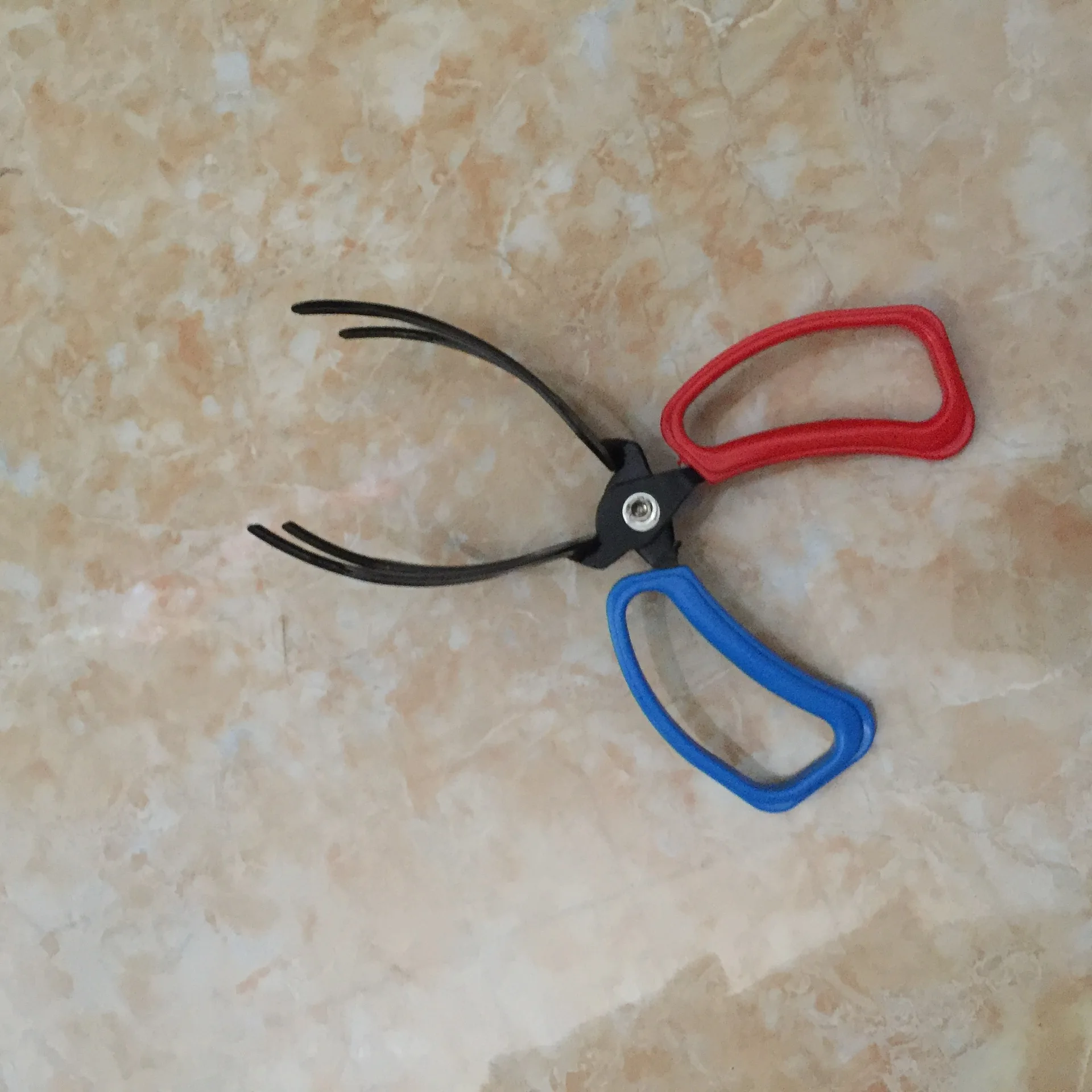 

Bidentate Plastic Clip Fish Fishing Clamp Fish Catching Device Angling Supplies Fishing Accessories Fishing Gear