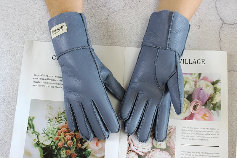 Women's Thickened Winter Sheepskin Fur Gloves Windproof Warm Outdoor Motorcycle Riding Color Leather Finger Gloves