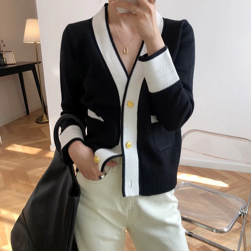 clothing 2020 new small sweet wind hitting scene knitting cardigan female languid is lazy ss19 v-neck sweater coat |