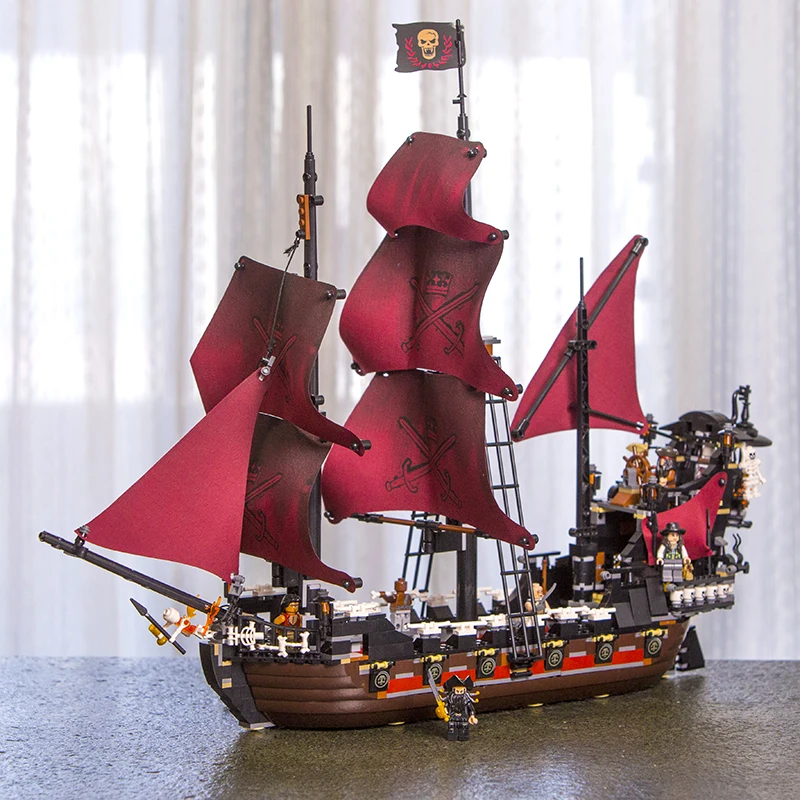 

16006 16009 the Black Pearl 804pcs Queen Anne's Revenge Ship Pirates of the Caribbean 4184 4195 Model Building Blocks 83006