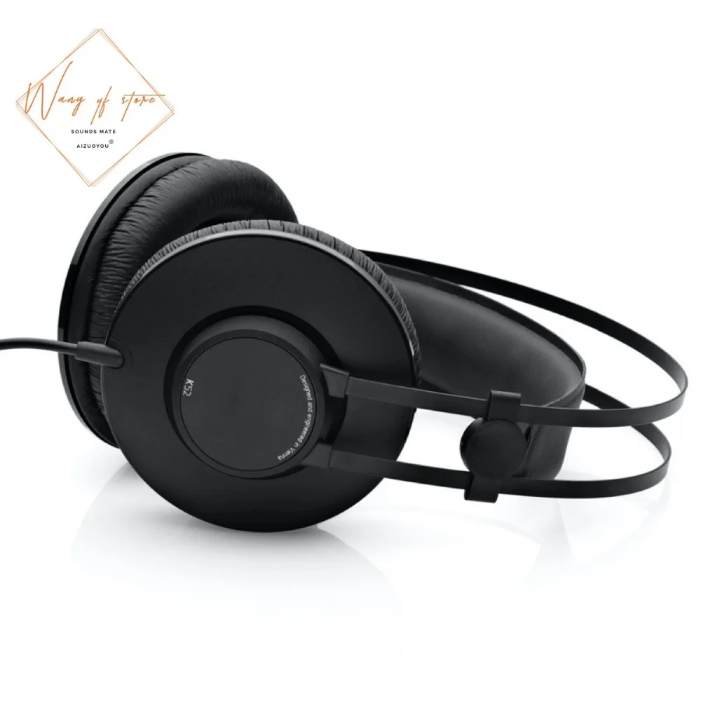 AKG K52 2