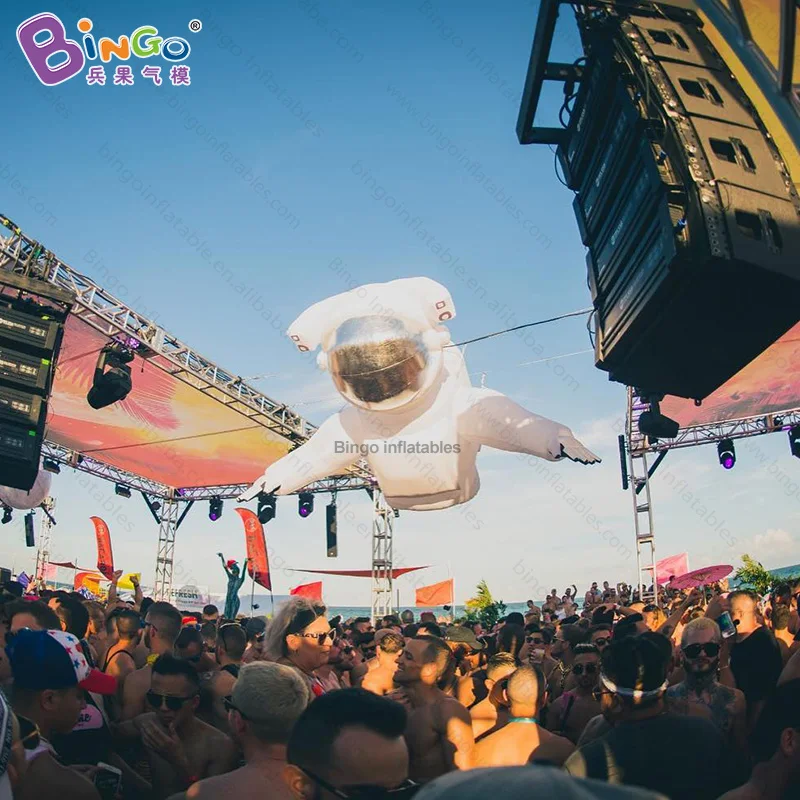 

GOOD QUALITY 4x1.7x2.5mh inflatable hanging astronaut air charging customized suspended spaceman balloon