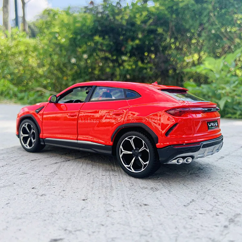 Lamborghini Urus マイスト 1/20 61Ms1aaQjnL._UF894,1000_QL80_.jpg