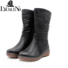 Lyublino женские сапоги до середины икры теплые плюшевые сапоги из искусственной кожи на танкетке высокие сапоги до колена высокого качества новая осенне-зимняя обувь ботинки женские обувь женская Зимние ботинки
