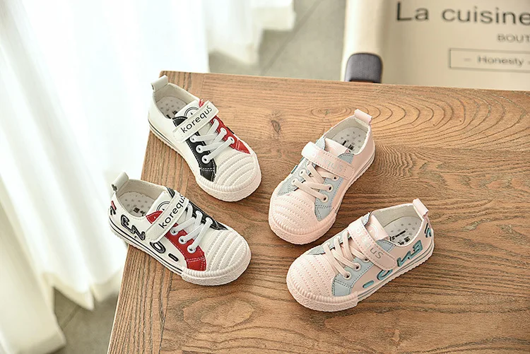 Children's shoes spring, summer and autumn new Korean version of the wild children's shoes for boys and girls white shoes