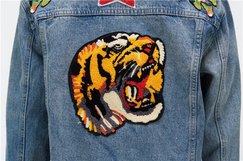 Gucci Embroidered Tiger Head Jeans in Blue for Men