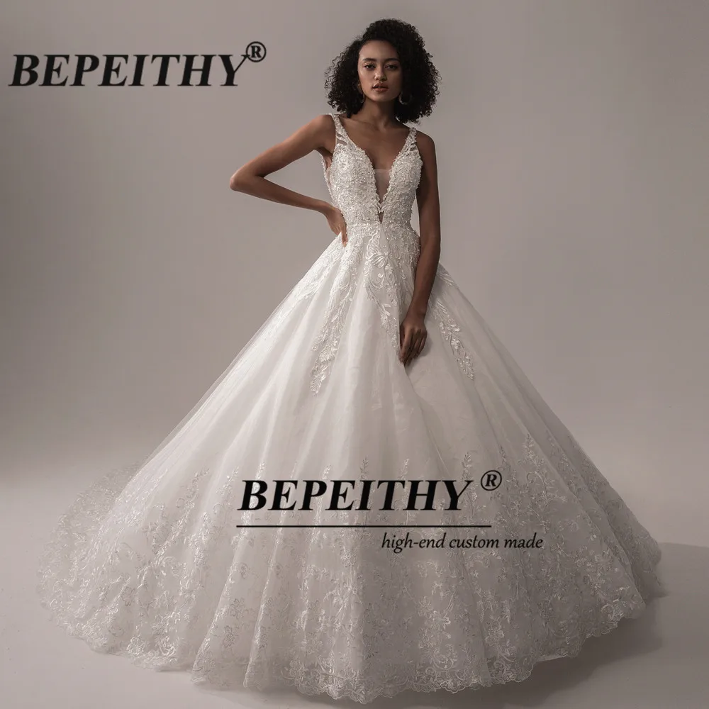 BEPEITHY Deep V Neck Lace Wedding Dress 2022 For Women Indian Bride Princess Ivory Bridal Bouquet Gown Sleeveless Court Train