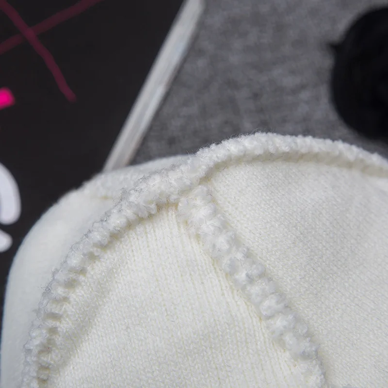 3265337226_1383699778