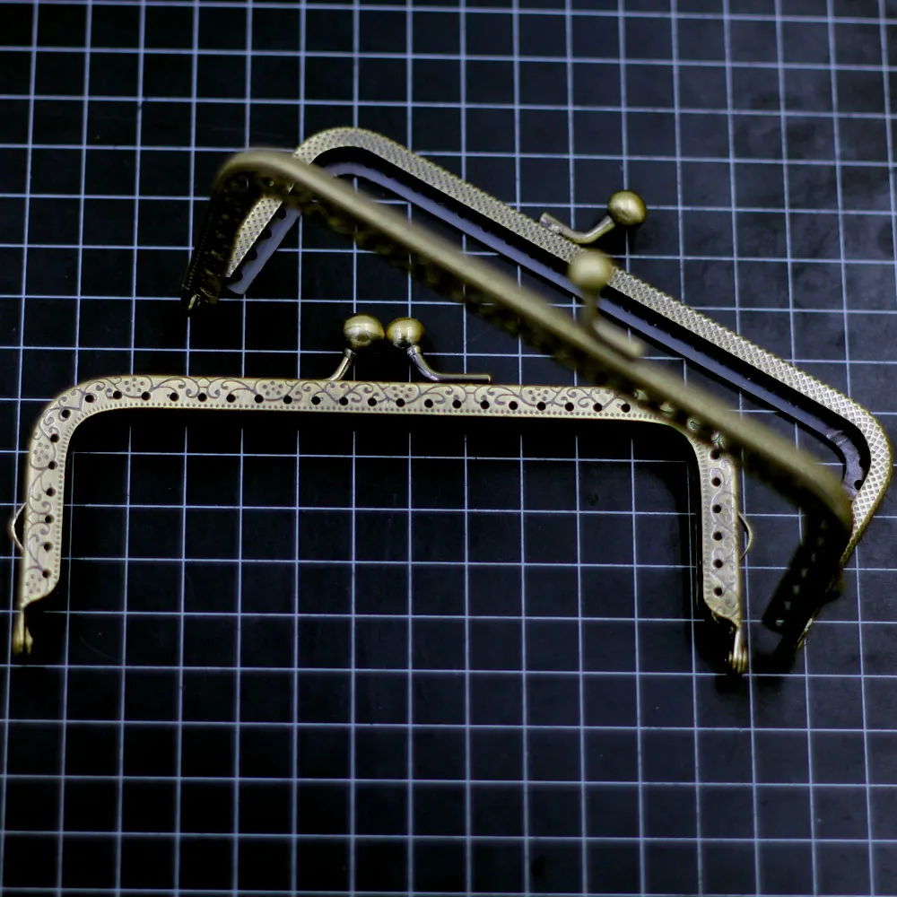 N2548C