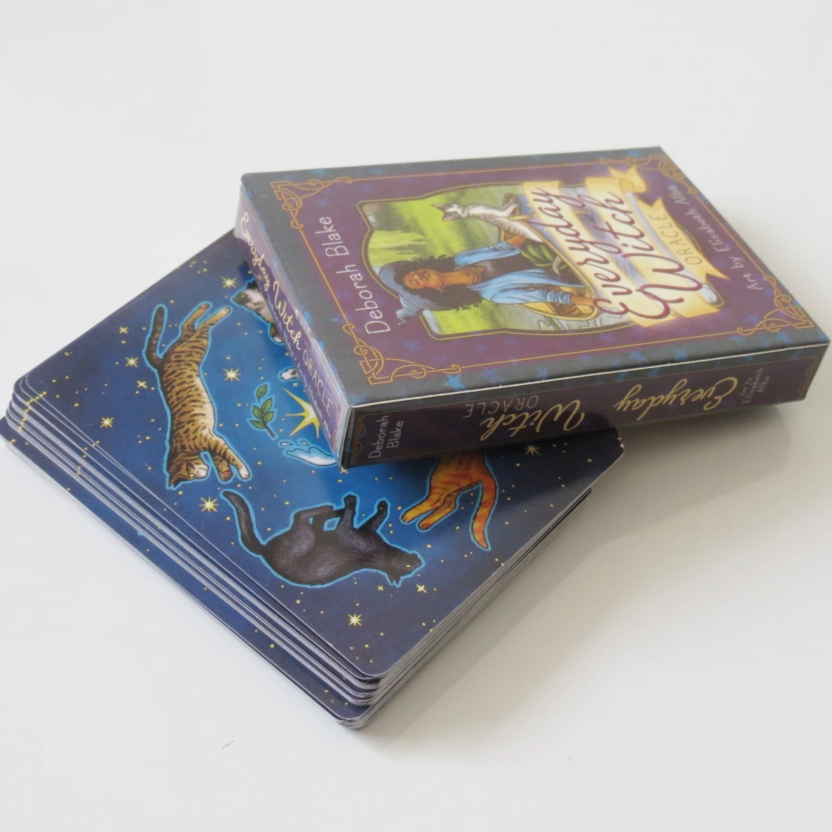 Колода everyday witch tarot. Таро ведьмочки. Повседневное таро ведьмы деборы блейк. Повседневное таро ведьмы. Таро everyday witch.