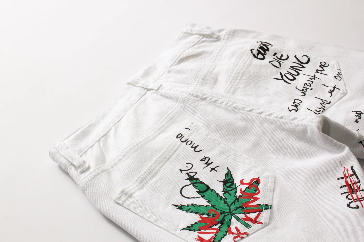 European Nightclub style men Denim jeans famous brand zipper slim brand white letter print jeans Pencil Pants for men 8052