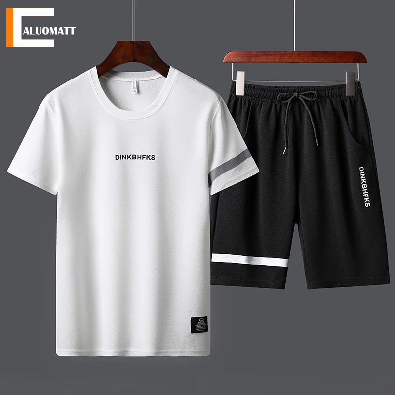 Conjunto de ropa deportiva informal para hombre, chándal de verano con camiseta estampada de manga corta, 2 piezas + pantalones cortos de secado rápido