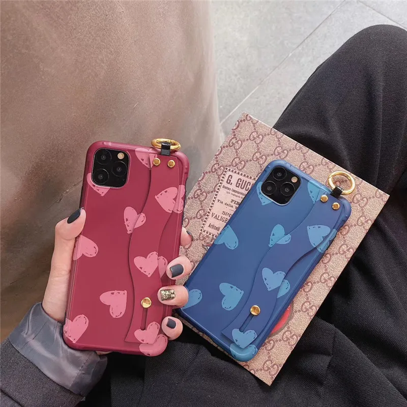 

Fashion Cute Love Heart Wristband Stand Cover Phone Cases For iPhone 6 6s 7 8 Plus X XS XR 11 Pro MAX Soft IMD Back Protect Capa