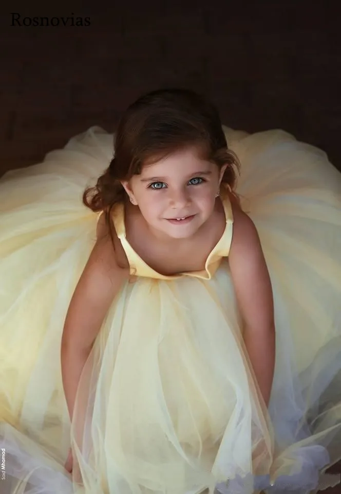Light Yellow Ball Gown Flower Girl Dresses For Weddings V Neck Child Birthday Party Gowns With Bow Girl Pageant Dresses