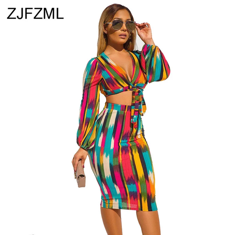 Женский комплект из двух предметов с юбкой и глубоким V-образным вырезом длинным