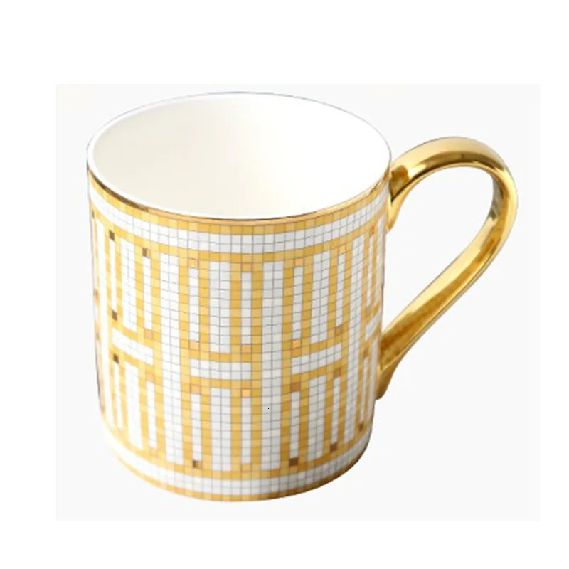 Керамическая кофейная чашка Европейская кофейная кружка оригинальность костяной фарфор золотые буквы черный чай чашка офисный светильник роскошный Tazas Copos