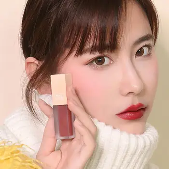 

4 Color Matte Lipstick Liquid Lipgloss Natural Moisturizer Waterproof Long Velvet Glaze Velvet Lasting Lips Makeup Lip Matt