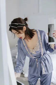 

Pigiama donna Spring new sexy ice silk pajamas three-piece long sleeve embroidered sling Pajama Solid Pyjama Robe Set Home wear