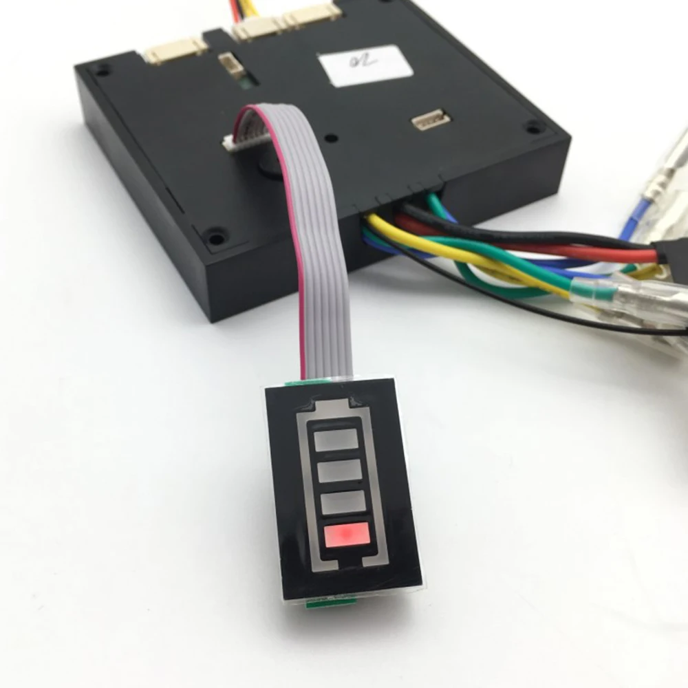 

Durable And Practical Remote Control Electric Four-wheel Skateboard Controller Power Indicator Long Service Life