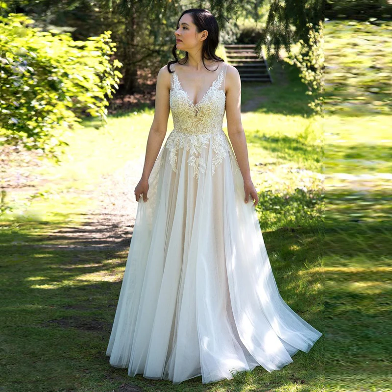 

New Arrival Sleeveless A-line Applique Beads Wedding Dress Custom Made 2019