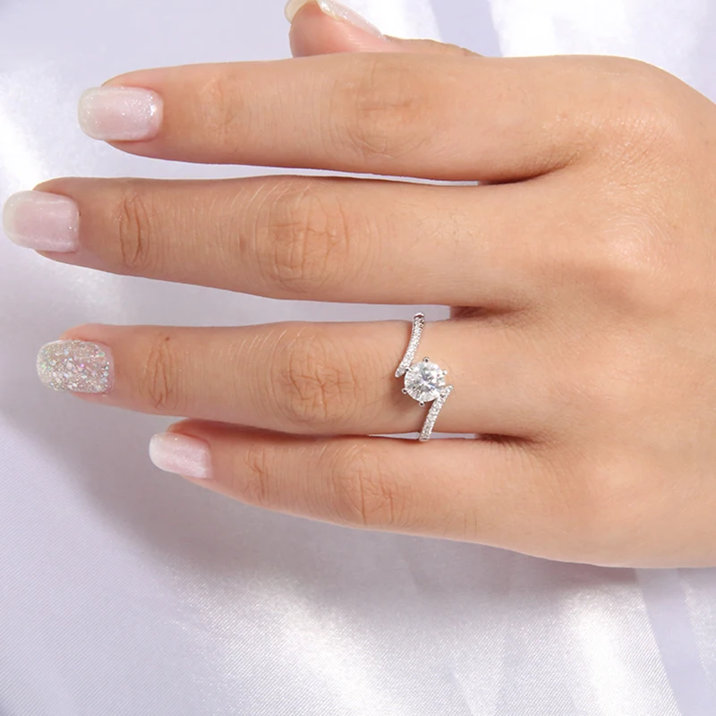 1 Carat ct 6,5 мм белый Обручение& Свадебные муассанит кольцо с бриллиантом, покрытое платиной Серебряные кольца