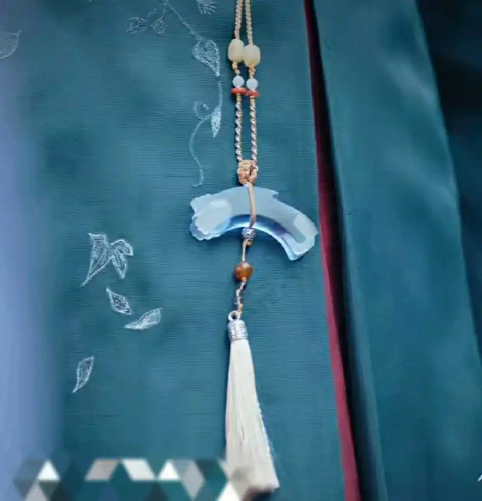 

Надпись о чести Shanhe Ling, тот же абзац, фильм и телевизор, подвеска Liulijia для коллег, античное украшение Hanfu на заказ