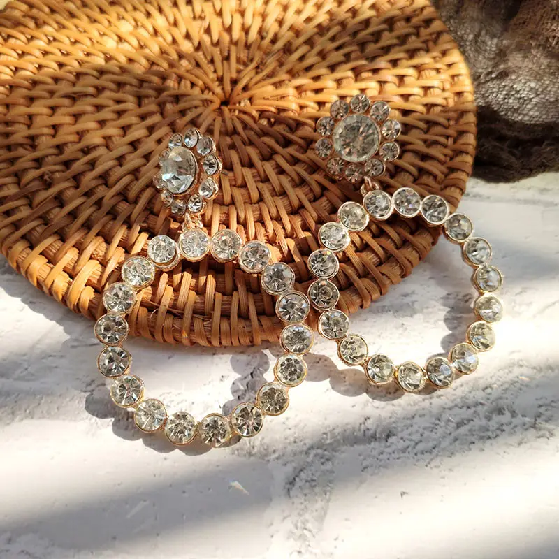 JJFOUCS 2020 New Shine Crystal Earrings For Woman Big Round Gold Silver Color Imitation Pearl Statement Party Jewelry | Украшения и