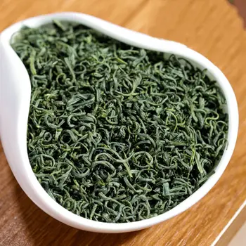 

2020 China Lv Cha Green Tea New Tea Mountain Cloud for Anti-fatigue and Clear Heat
