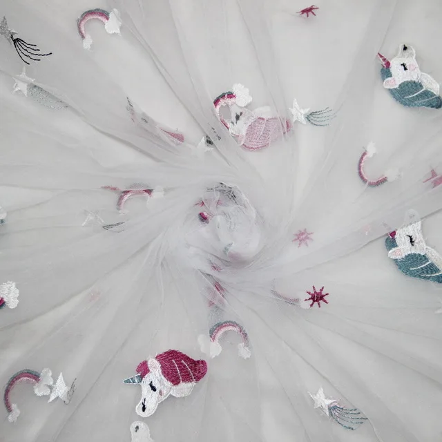 1 ярд мягкий вышитый Единорог тюль сетка ткань Девушка Одежда Платье рубашка ткань, розовый и белый