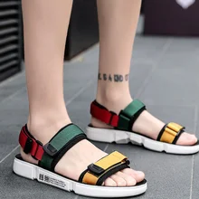 Летняя повседневная обувь для подростков; новые мужские сандалии; сандалии-гладиаторы с открытым носком на платформе; пляжные сандалии; обувь в римском стиле; Цвет Черный