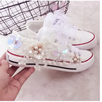 

2019 new Korean rhinestone pearl hand-stitched beads lace low canvas shoes