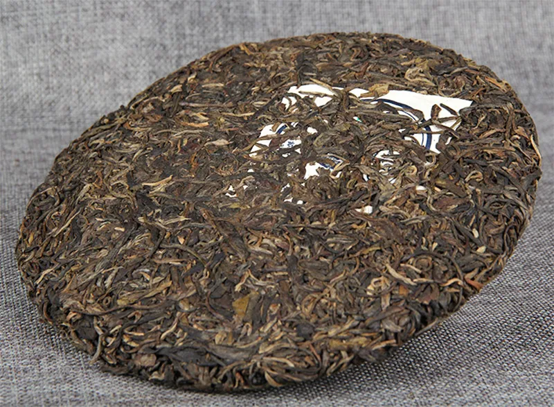 Puwen 2007 сырой чай пуэр "Yunya" Pu-rrh Peafowl's Hometown Qizi Shen Pu-erh Cake 400 г