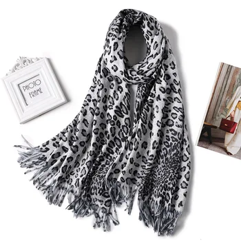

Two Side women Brand scarf fashion 2019 winter New cashmere scarves Leopard Solid long pashmina lady shawls wraps neck head warm