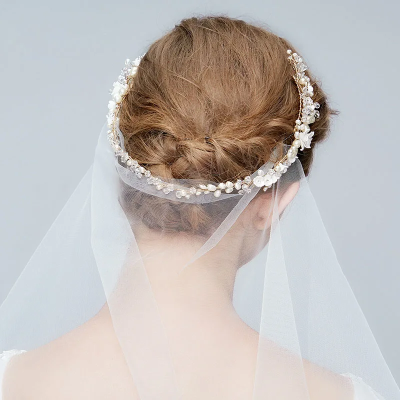 Floralbride кристаллы, стразы отбирает первоклассный пресноводный жемчуг Свадебная Виноградная лоза, украшение для волос с расческой свадебные аксессуары для волос Для женщин ювелирные изделия