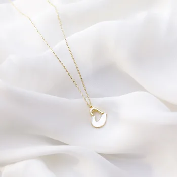 

Girlfriend Gift Shell Peach Heart Necklace Online Celebrity Choker INS Fashion Simple Elegant Non-mainstream Normcore Style Orna