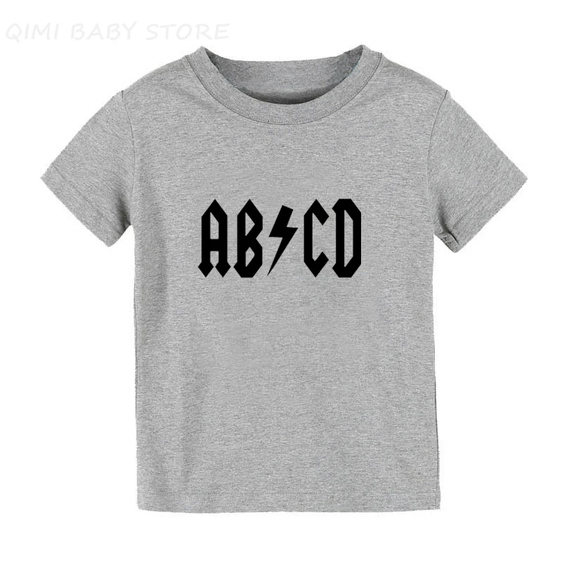 Забавные ABCD с буквенным принтом детская одежда рок Acdc для малышей Одежда для детей, которые начинают ходить, для мальчиков и девочек, детская футболка модные летние детские майки, футболки