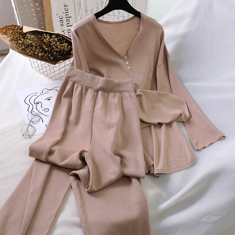 

2019 new fashion women's Autumn V-neck sweater + wide-leg pants two piece set top and pants