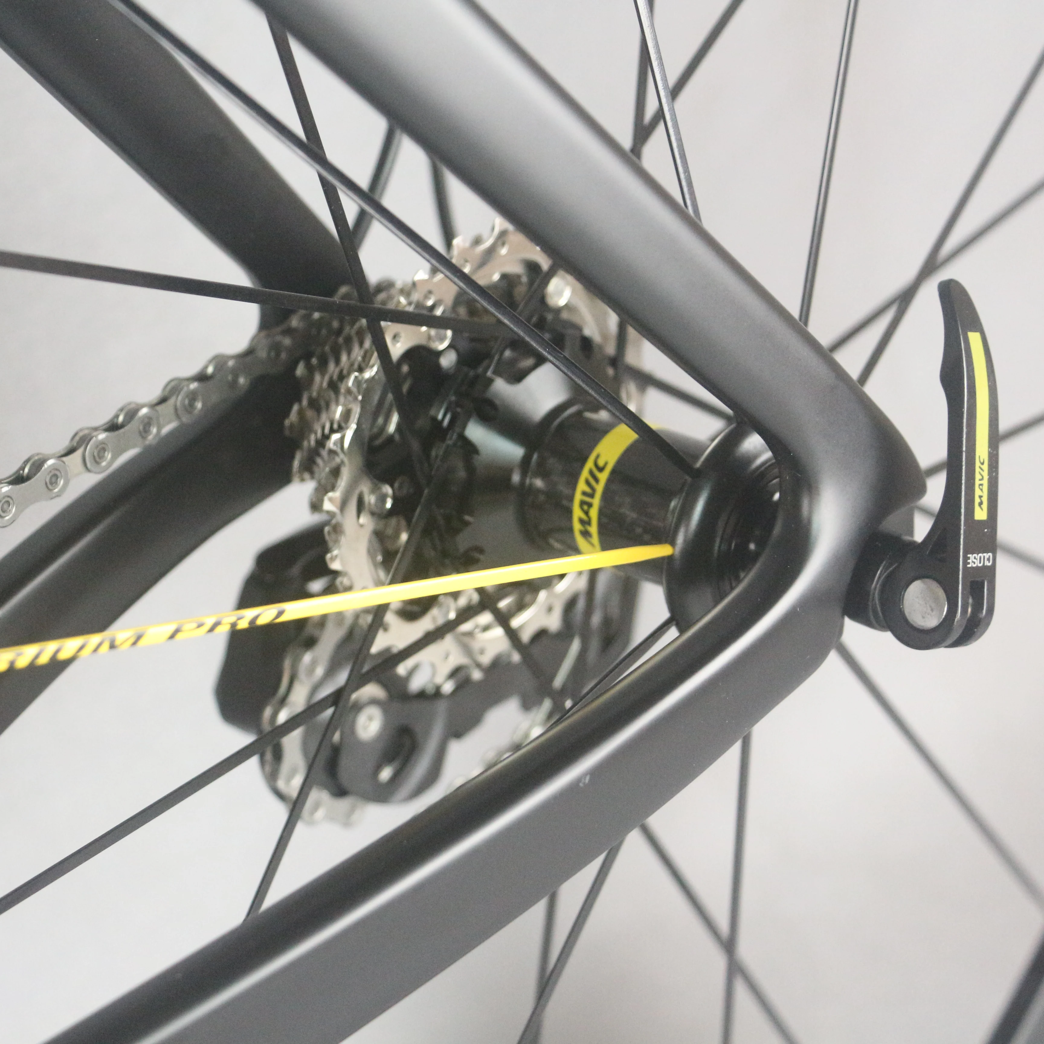 TT-X2 Aero road complete bike with R7000 groupset Cassette 11-25 Crankset 39-53T, 172.5mm with aluminum wheels