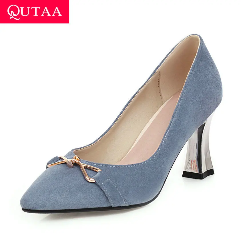 

QUTAA 2020 Metal Decoration Pointed Toe Hoof Heel Slip on Women Single Shoes PU Leather Spring Autumn Ladies Pumps Size 34-43