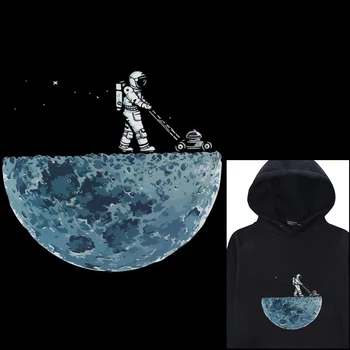 

Astronaut UFO Thermal Transfer Iron on Printed Stickers To Cloth Space Heat Transfer for Clothing Round Vinyl Transfer Stripes