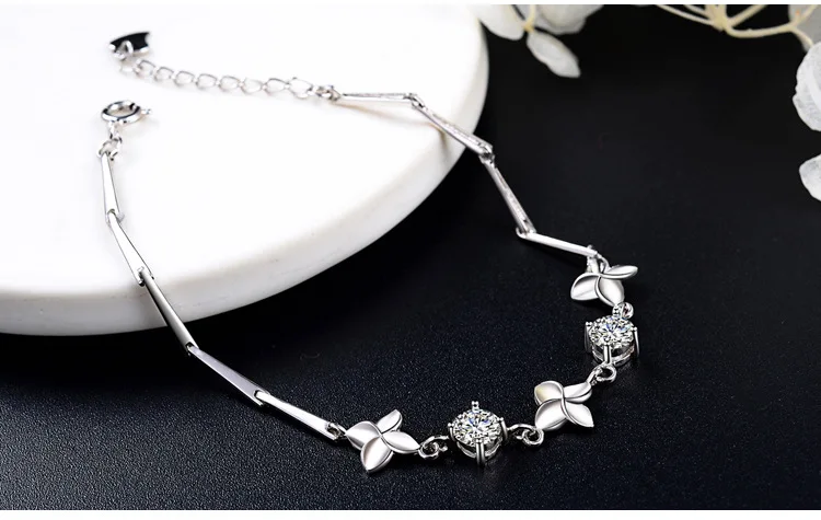 S925 sterling silver Korean version of the simple four-leaf clover bracelet for ladies