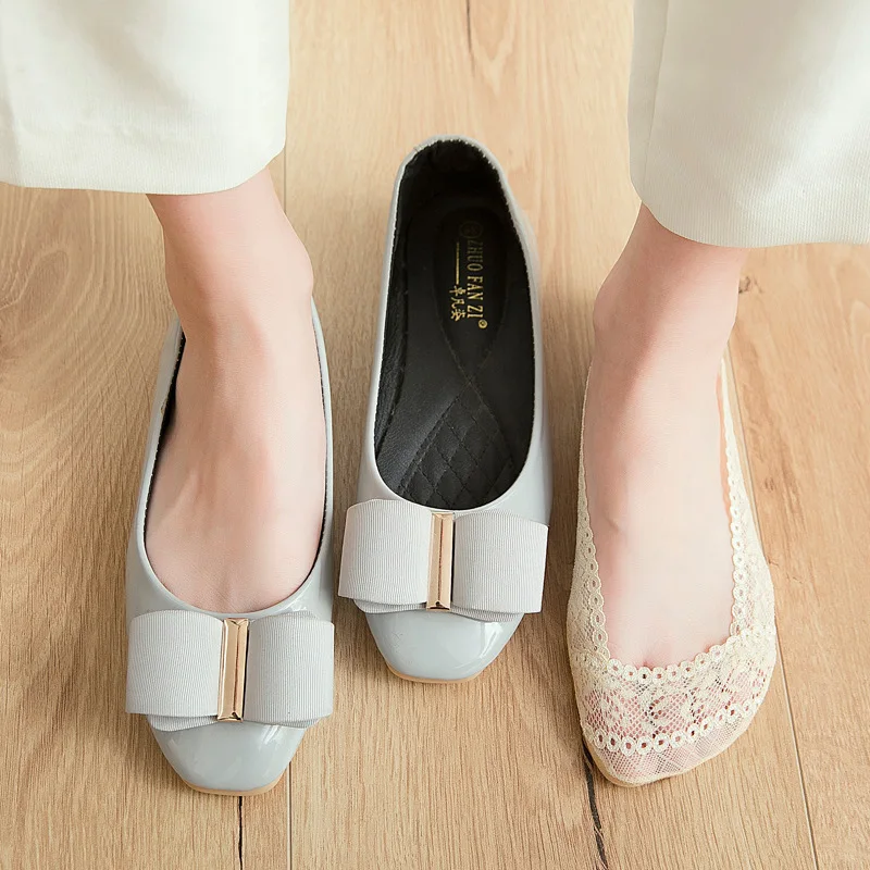 

Womens 2020 Cute Boat Socks No Show Silicone Socks Women Loafer Invisible Socks Women Lace Loafer Ladies Antiskid Low Socks