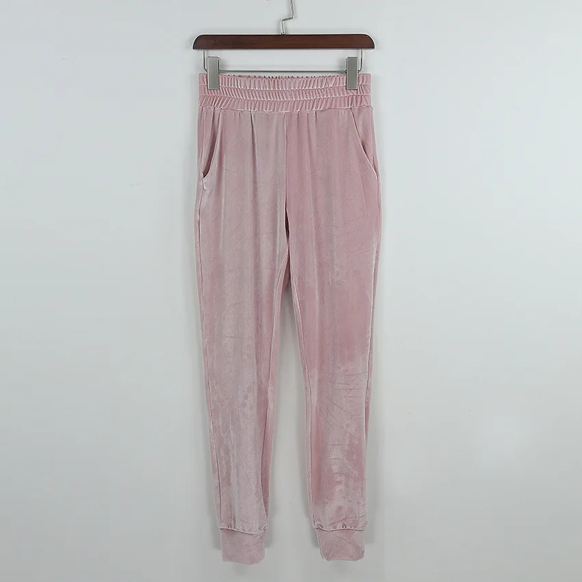 4546503706_1602708471