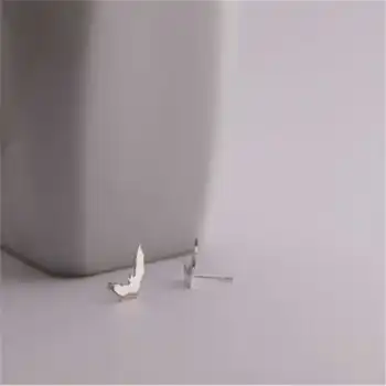 

New Cool Women Jewelry Punk Gothic Bat Batman Ear Studs Earring Halloween Party earing Vampire Animal stud earrings Spooky Gifts