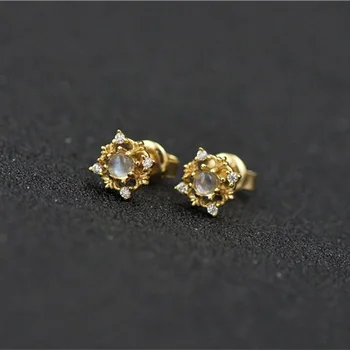 

Jewelry moonlight stone earrings autumn and winter new color treasure food silver plating gold