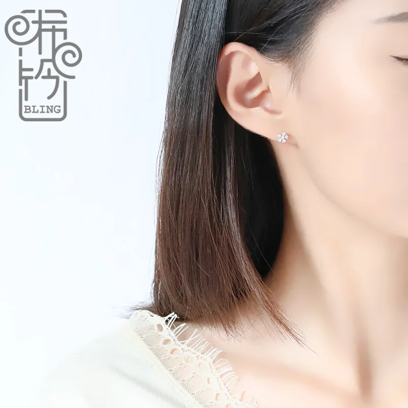 

Bling Hand Made [Snow Color Flowers] Fine Silver Snowflake Ear Stud Mini Small Ear Bone Stud Student Simple Earrings 925