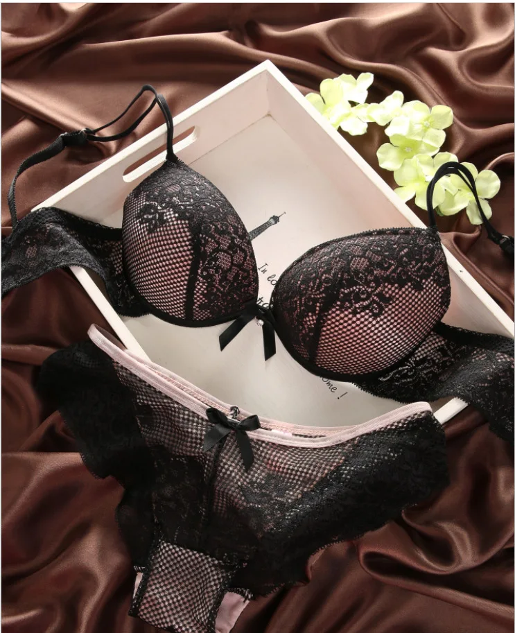 New Women Cute Sexy Underwear Satin Lace Embroidery Bra Sets With