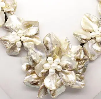 

Wholesale Cheap Classic baroque freshwater cultured pearl shell flower leather weave necklace