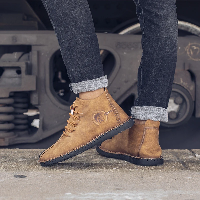 Fashion Casual Men Shoes Winter Warm Men Boots Split Leather Work Platform Boots Moccasins with Plush Men Shoes HX-119