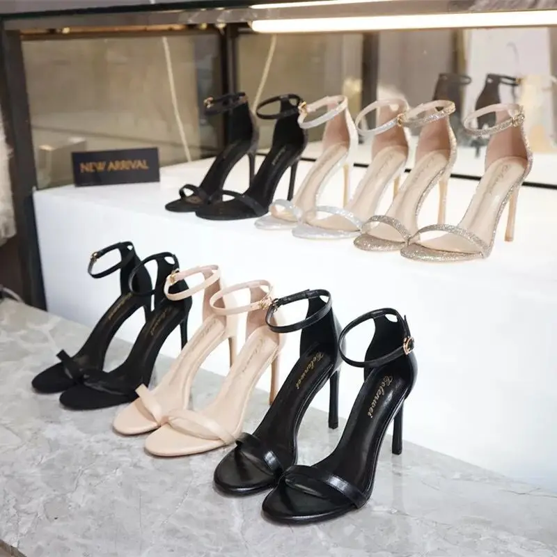 Новинка года; женские Босоножки с открытым носком в Корейском стиле; модная повседневная обувь на высоком каблуке; Цвет Черный